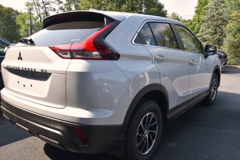 2024 Mitsubishi Eclipse Cross ES AWD 4dr Crossover - photo 3