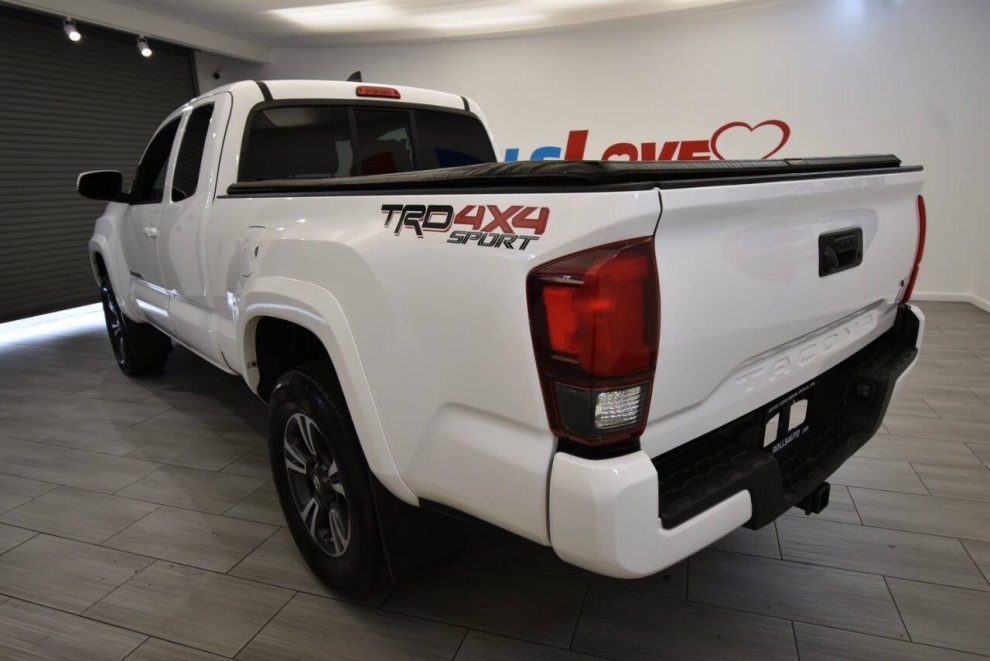 2019 Toyota Tacoma TRD Sport 4x4 4dr Access Cab 6.1 ft LB 6A - photo 1