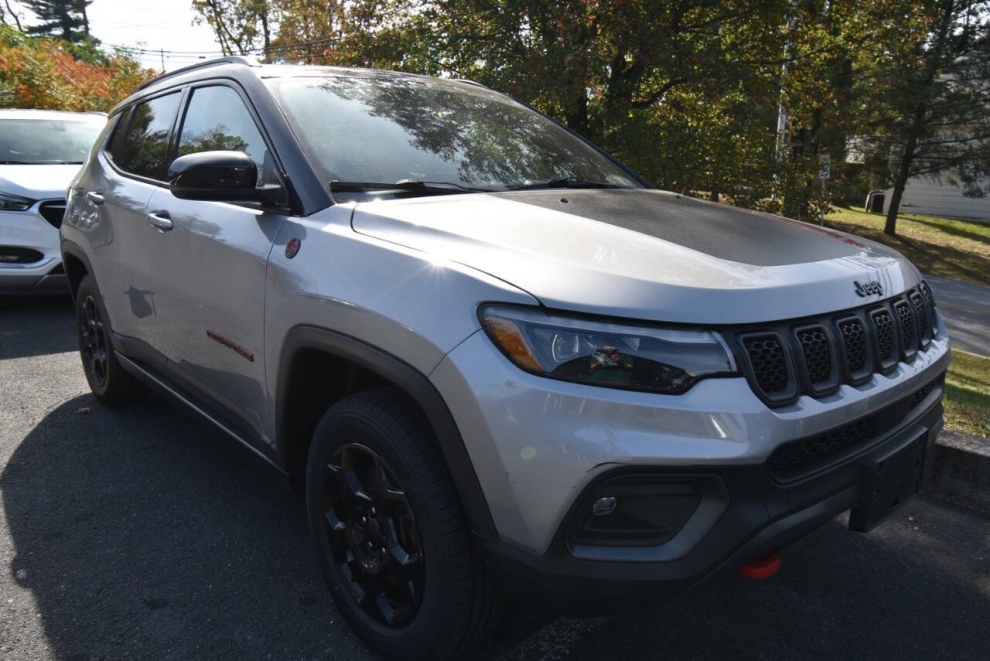 2023 Jeep Compass Trailhawk 4x4 4dr SUV - photo 2