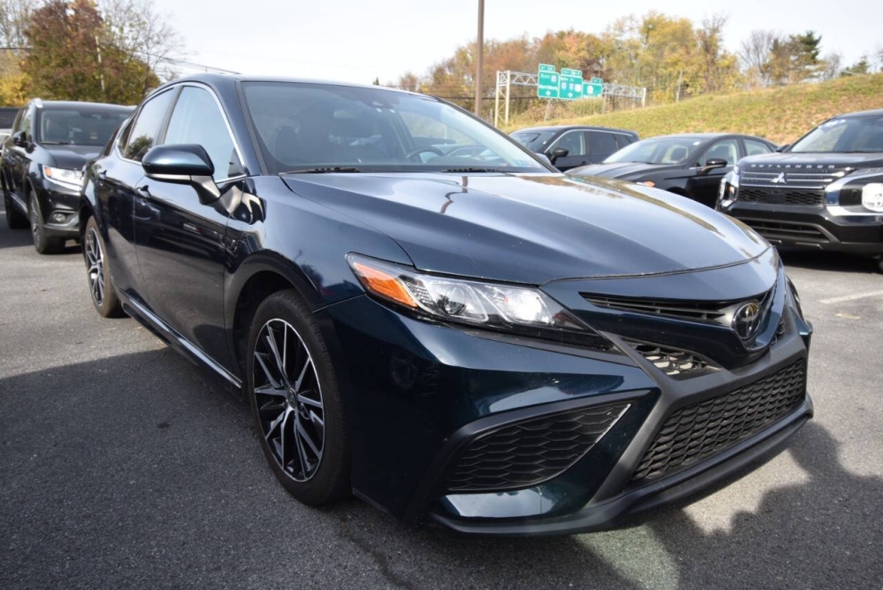 2021 Toyota Camry SE 4dr Sedan - photo 2