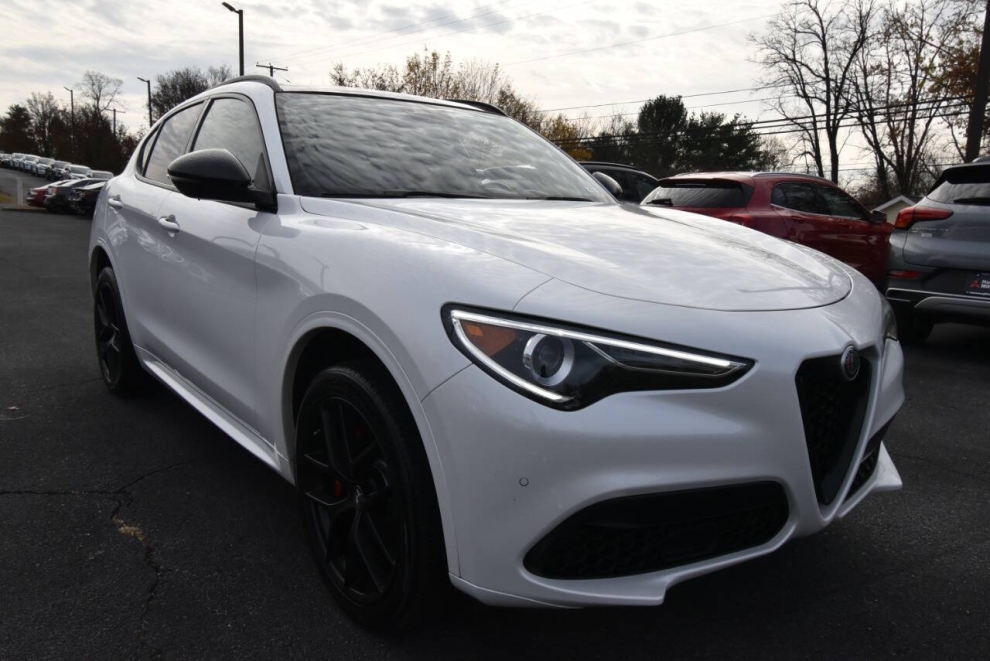 2020 Alfa Romeo Stelvio Ti AWD 4dr Crossover - photo 3