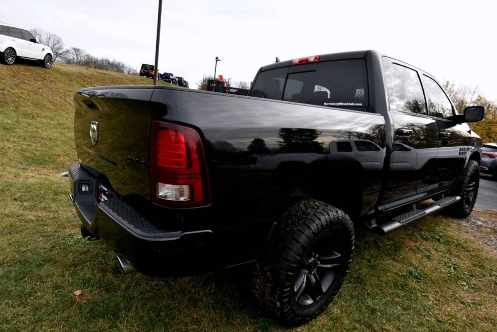 2016 RAM 1500 Sport 4x4 4dr Crew Cab 5.5 ft. SB Pickup - photo 4