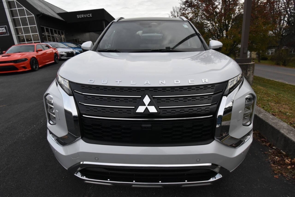 2025 Mitsubishi Outlander PHEV SEL AWD 4dr SUV - photo 2