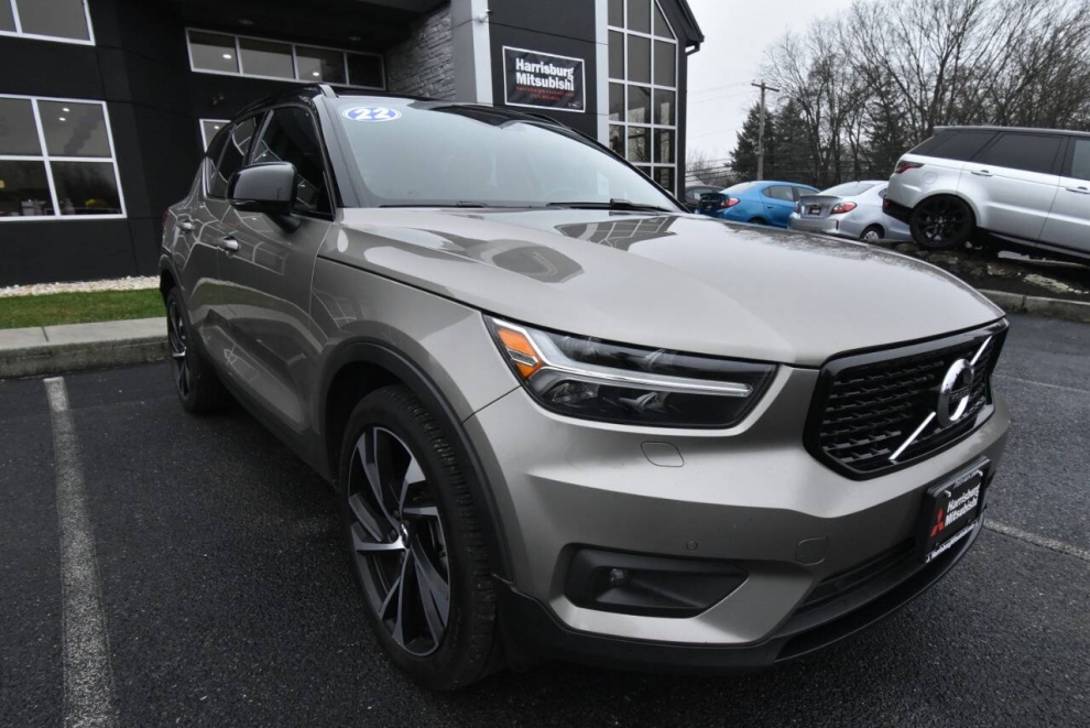 2022 Volvo XC40 T5 R Design AWD 4dr SUV - photo 3