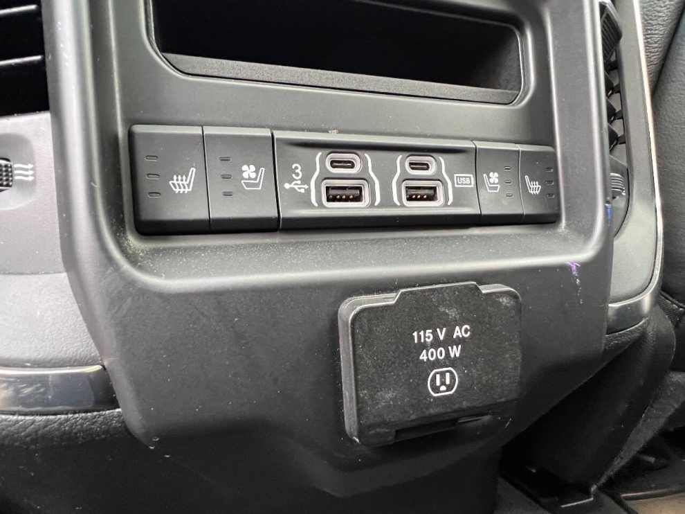 2019 RAM 1500 Limited 4x4 4dr Crew Cab 5.6 ft. SB Pickup - photo 15