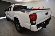 2019 Toyota Tacoma TRD Sport 4x4 4dr Access Cab 6.1 ft LB 6A - photothumb 1