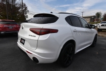 2020 Alfa Romeo Stelvio Ti AWD 4dr Crossover - photothumb 4