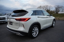 2019 Infiniti QX50 Essential AWD 4dr Crossover - photothumb 5