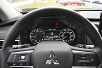 2024 Mitsubishi Outlander ES AWD 4dr SUV - photothumb 15