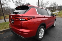 2024 Mitsubishi Outlander ES AWD 4dr SUV - photothumb 4