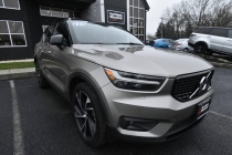 2022 Volvo XC40 T5 R Design AWD 4dr SUV - photothumb 3